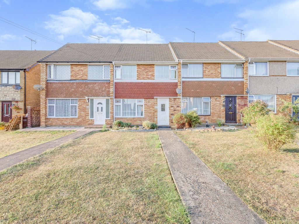3 bed terraced house for sale in Seamore Walk, Benfleet SS7 Zoopla