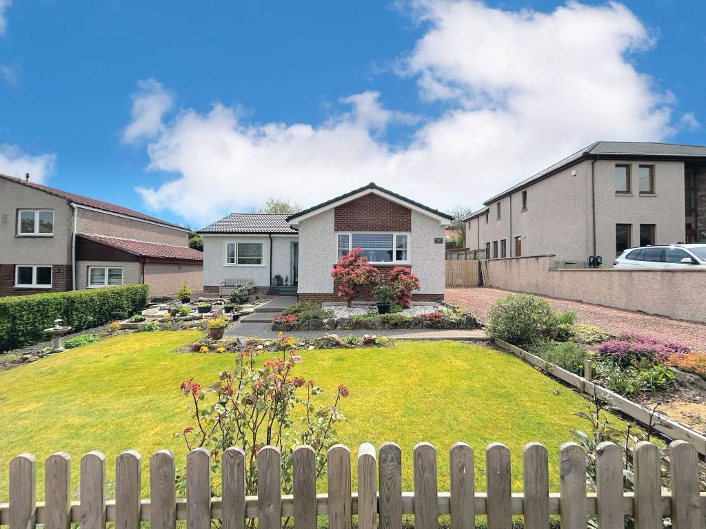 3 bed detached bungalow for sale in Waggon Road, Falkirk FK2, £249,995