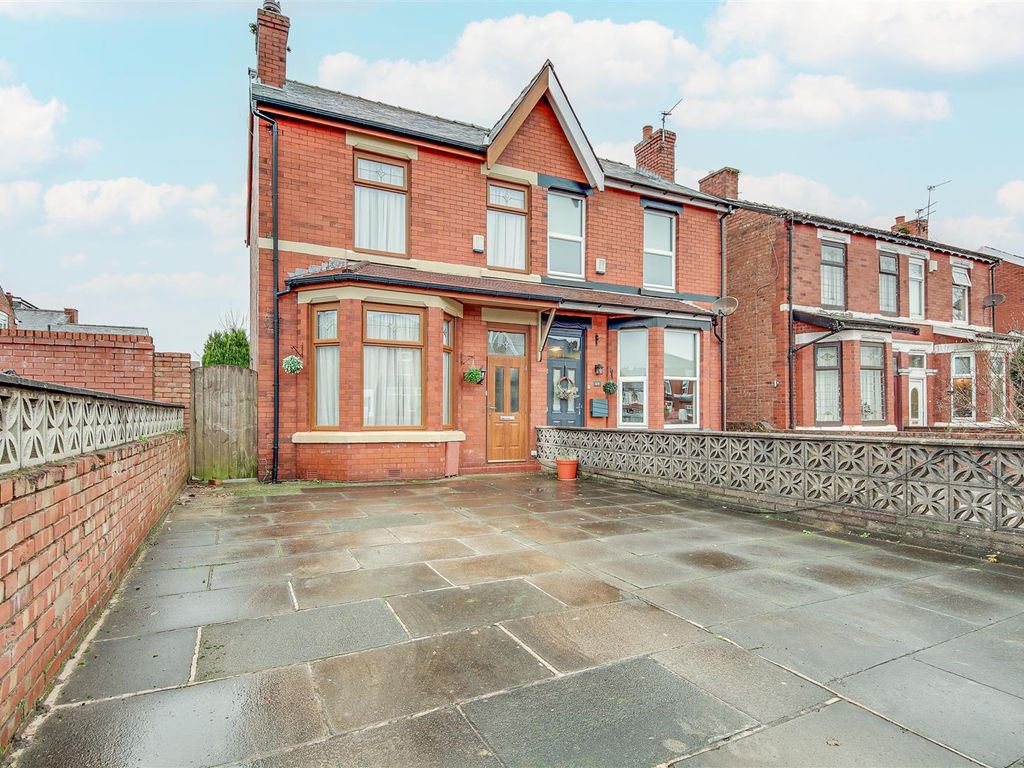 2 bed semidetached house for sale in Wennington Road, Southport PR9, £