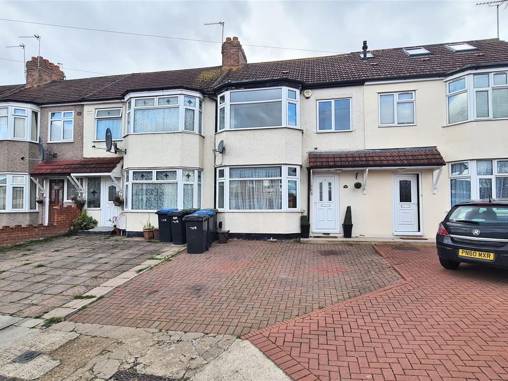 3 bed terraced house to rent in Coniscliffe Road, Palmers Green N13