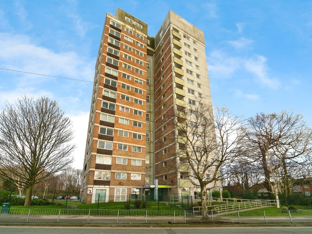 2 bed flat for sale in Roughwood Drive, Kirkby, Liverpool L33, £56,000