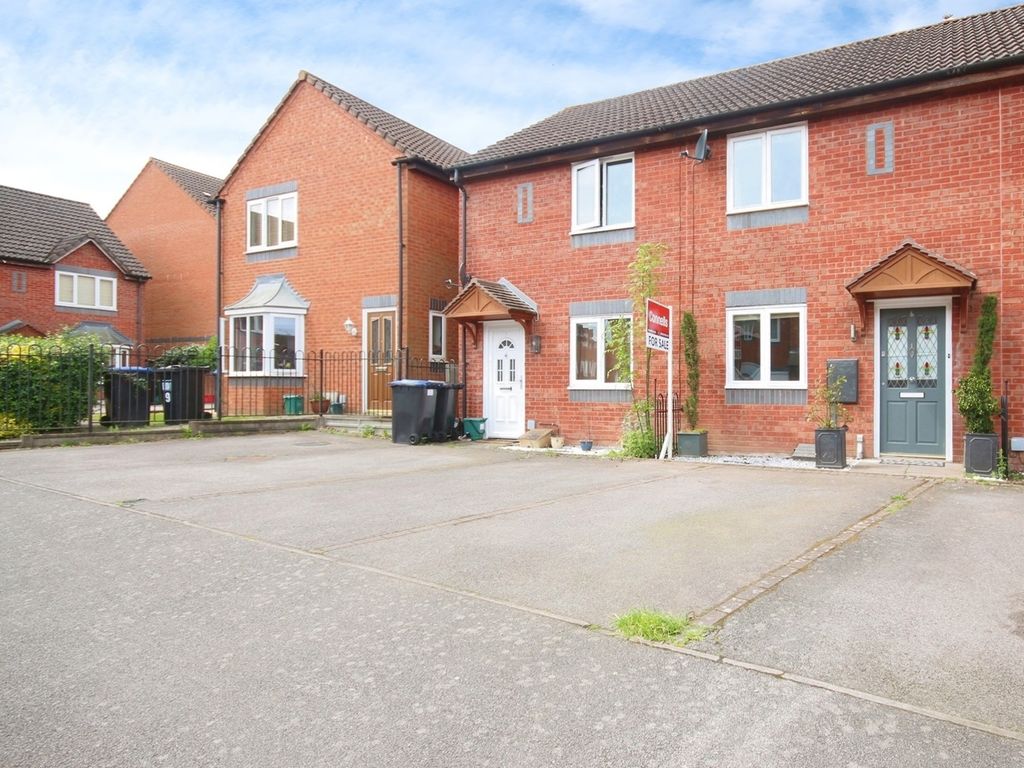 2 bed terraced house for sale in Parish End, Leamington Spa CV31, £