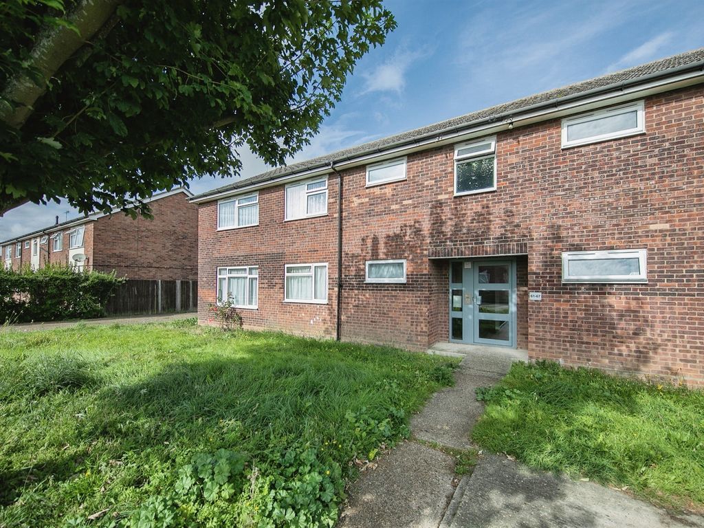 2 bed flat for sale in Stour View Avenue, Mistley, Manningtree CO11, £