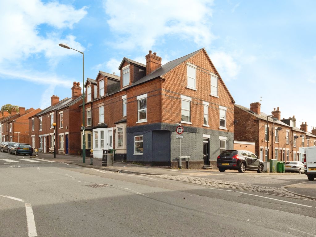 4 bed end terrace house for sale in Sneinton Boulevard, Nottingham