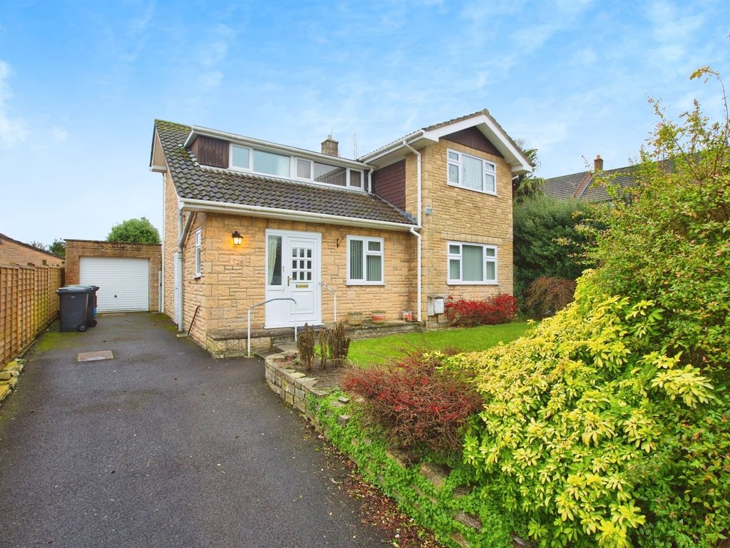 2 bed chalet for sale in Preston Road, Yeovil BA20, £300,000 Zoopla