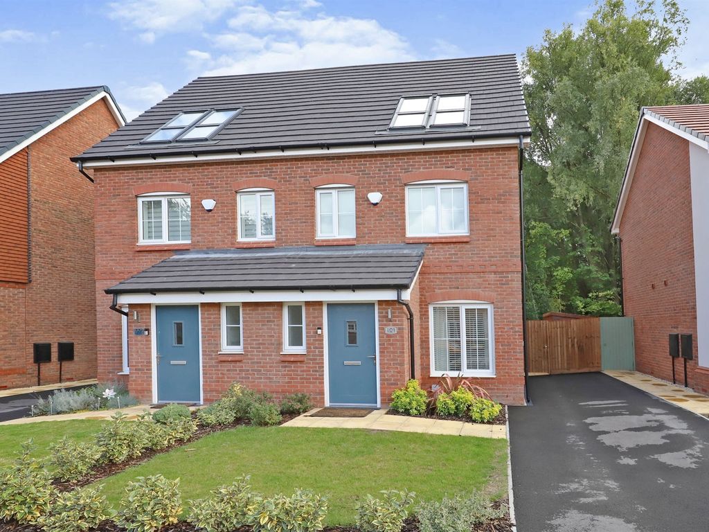 3 bed semidetached house for sale in Ambergate Road, Bilston WV14 Zoopla