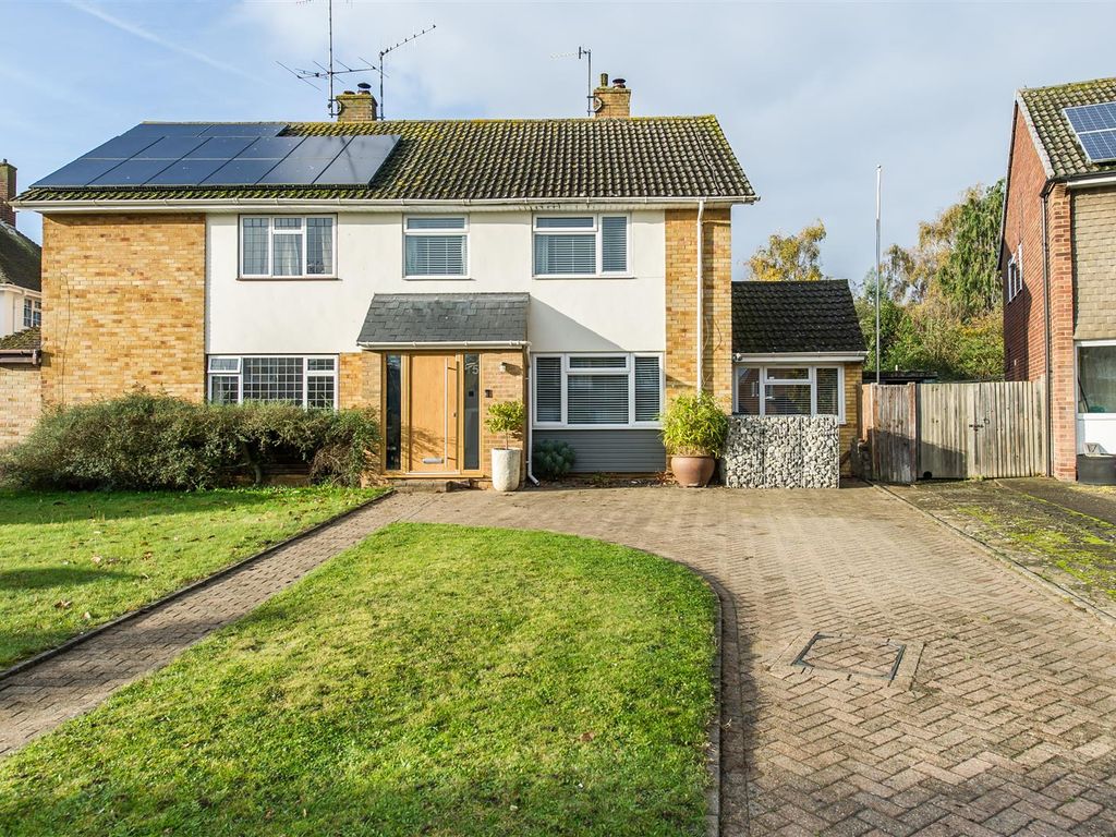 4 bed property for sale in Purcell Avenue, Tonbridge TN10 Zoopla