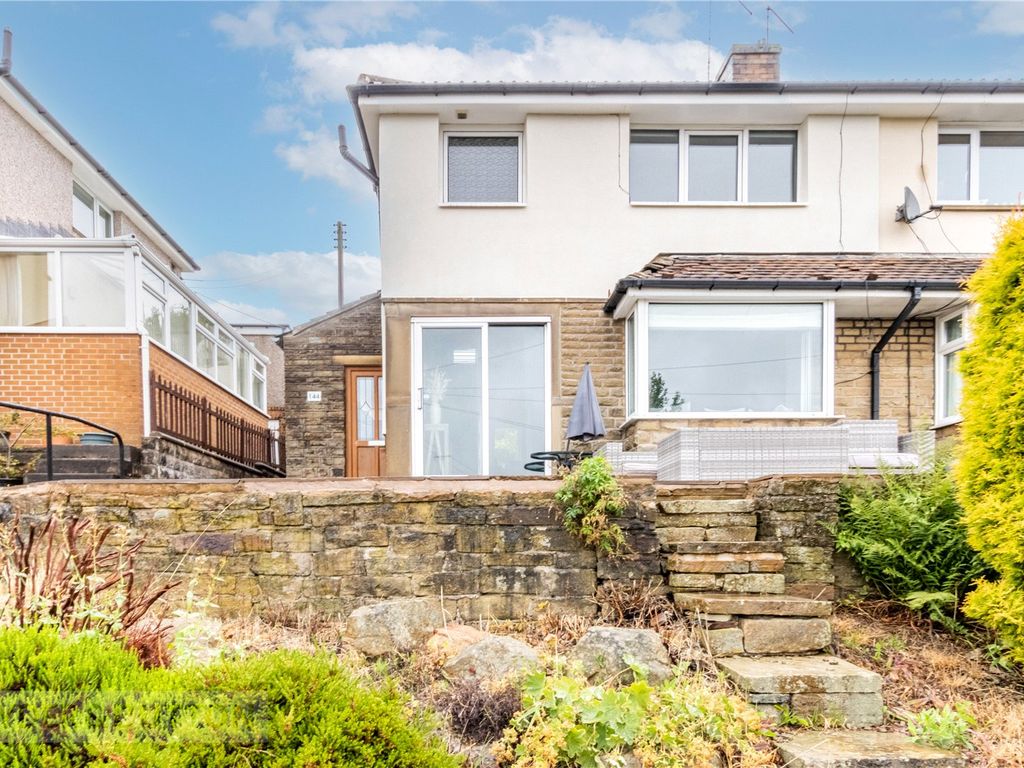 3 bed semidetached house for sale in Greenfield Road, Holmfirth, West