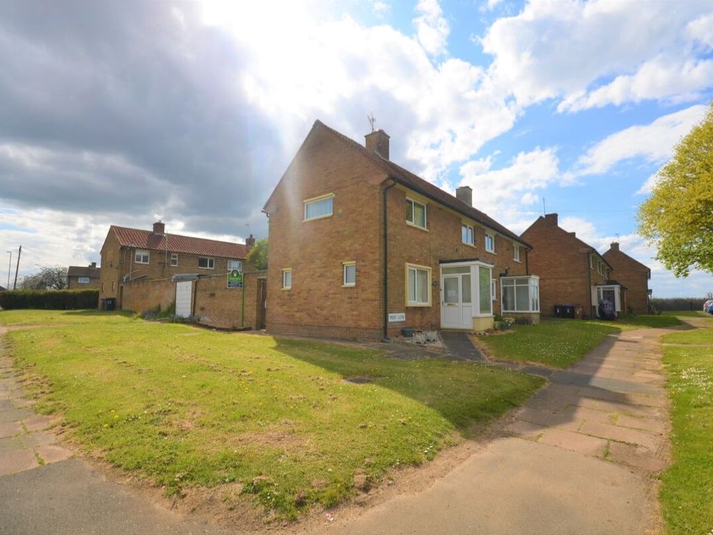 2 bed terraced house for sale in Trent Close, Kings Heath, Northampton