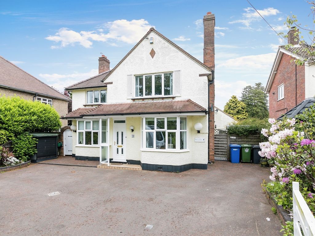 5 bed detached house for sale in Yarmouth Road, Gunton, Lowestoft NR32