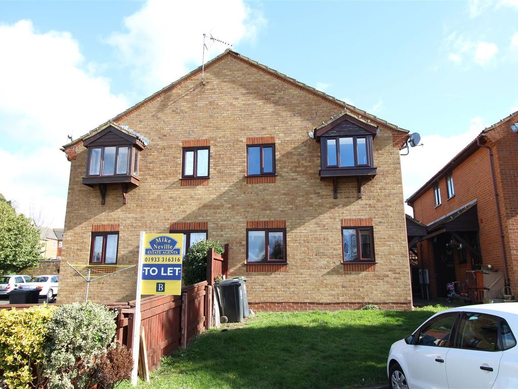 2 bed detached house for sale in Aspen Close, Rushden NN10, £165,000