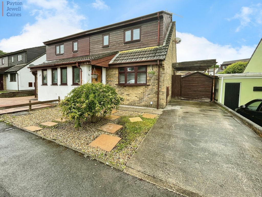 3 bed semidetached house for sale in Gregory Close, Pencoed, Bridgend