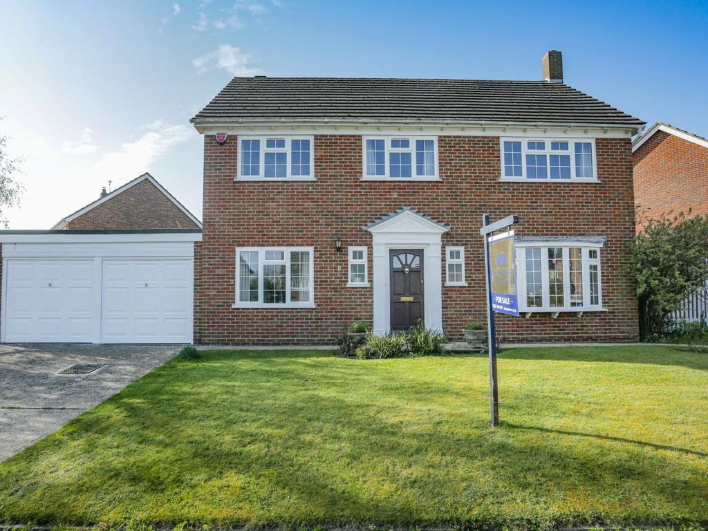 4 bed detached house for sale in Winchester Gardens, Canterbury CT1 Zoopla
