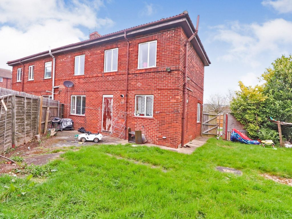 3 bed semidetached house for sale in Uplands Drive, Grantham NG31 Zoopla