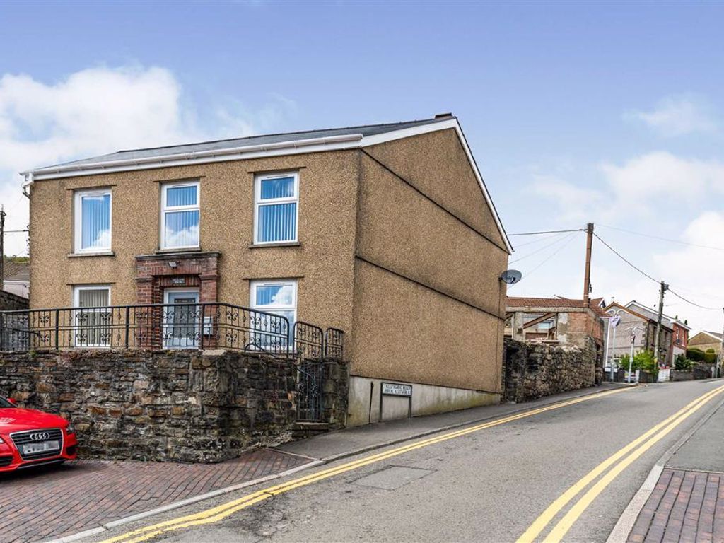 3 bed detached house for sale in Alltygrug Road, Ystalyfera, Swansea