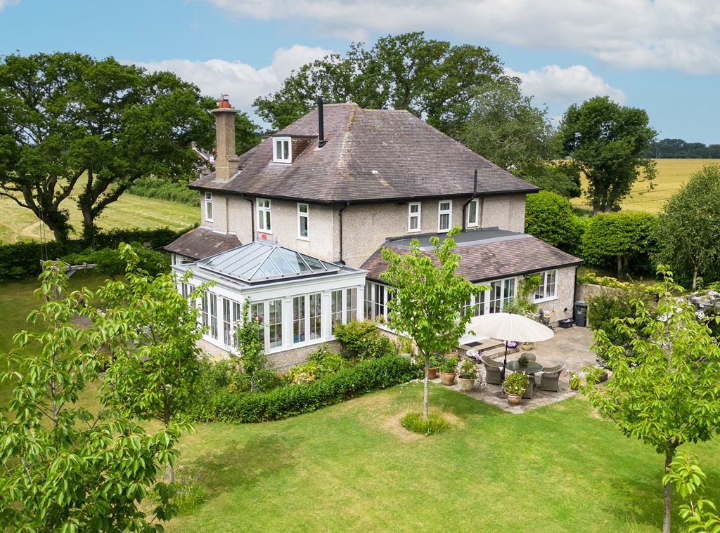 5 bed detached house for sale in Lyndhurst Road, Godwinscroft