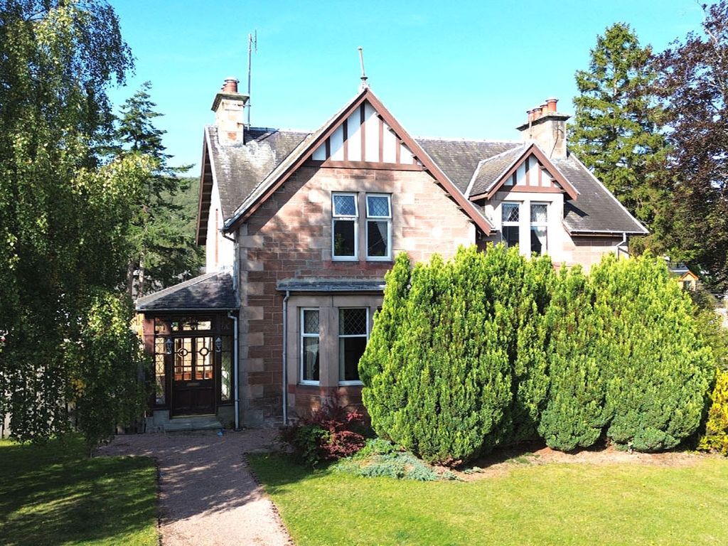 4 bed detached house for sale in Grampian Road, Aviemore PH22, £475,000