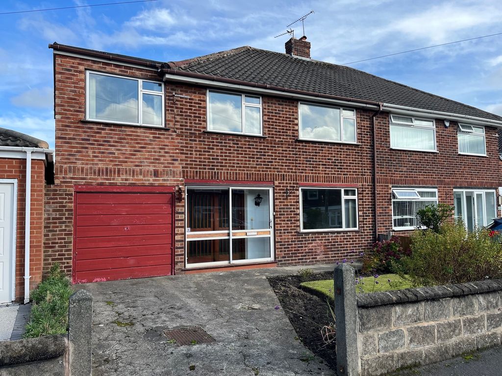 4 bed semidetached house for sale in Sunnymede Drive, Lydiate