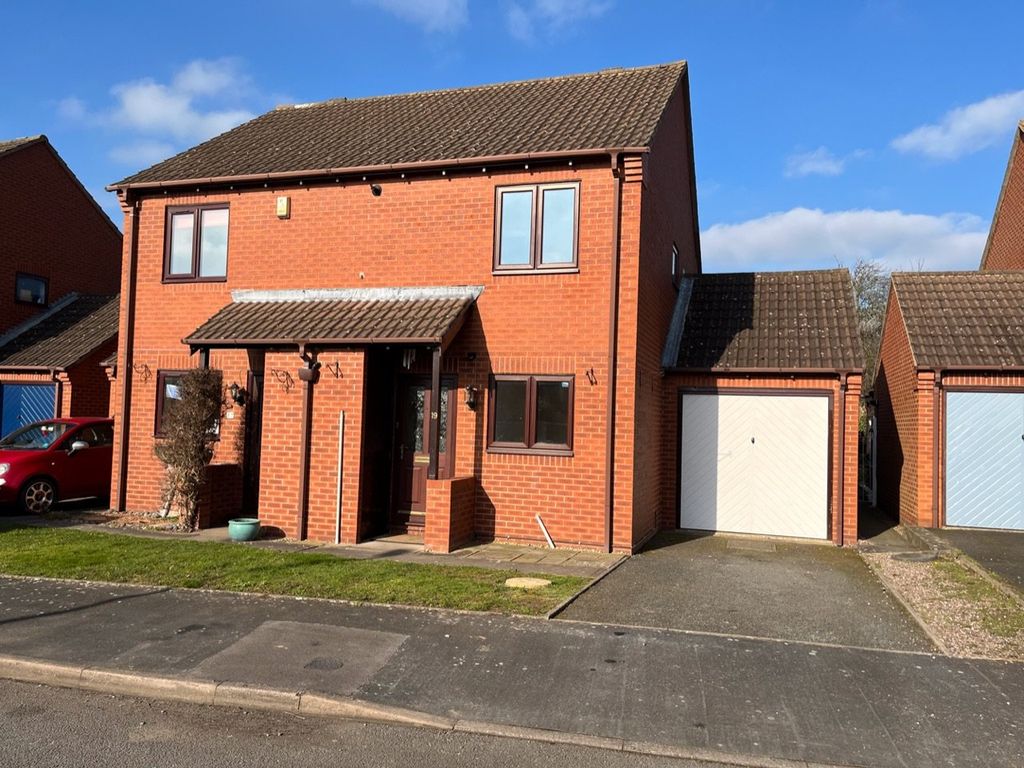 2 bed semidetached house for sale in Harefields Close, Baschurch