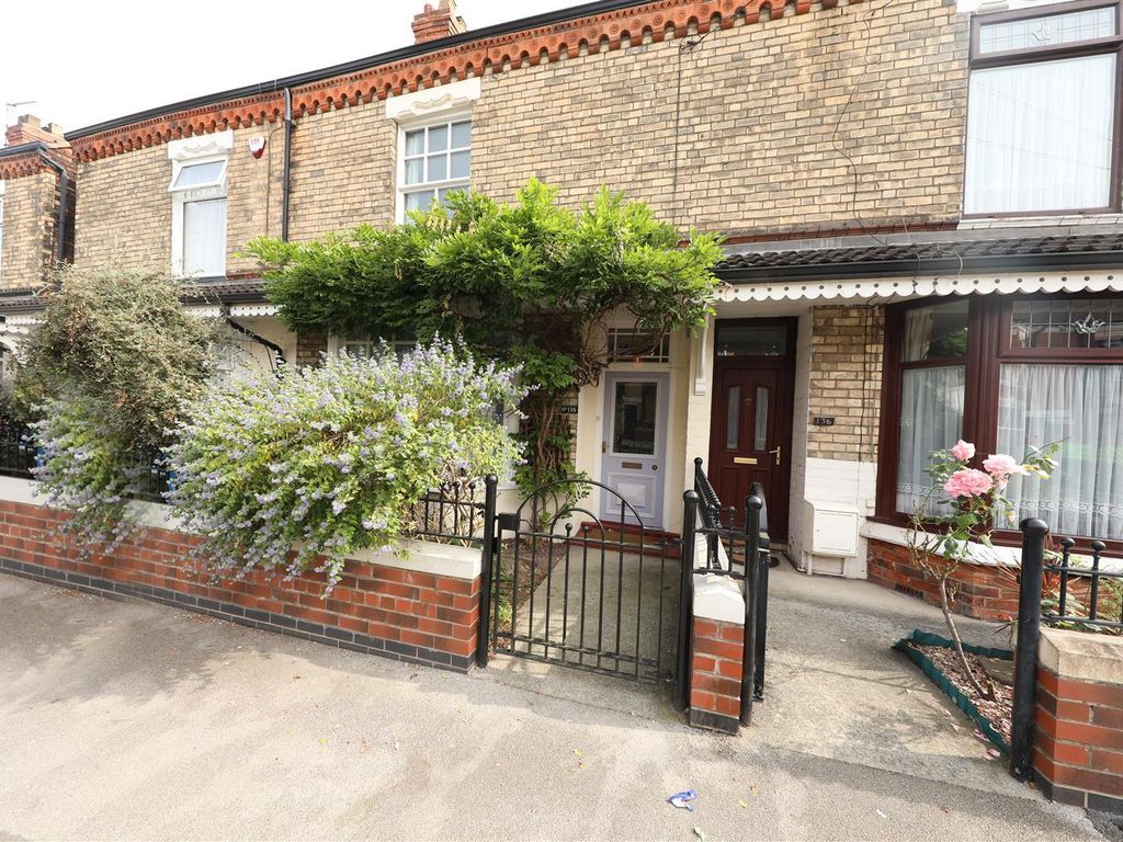 3 bed terraced house for sale in De La Pole Avenue, Hull HU3, £115,000