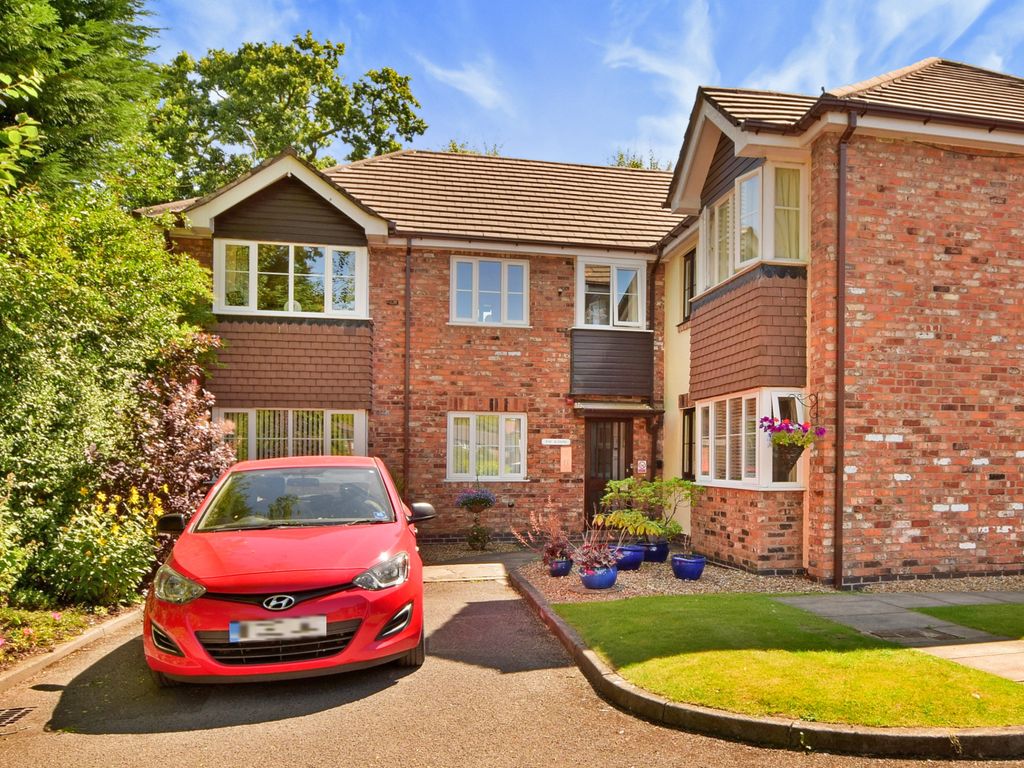 2 bed flat for sale in Woodacres Court, Wilmslow, Cheshire SK9 Zoopla