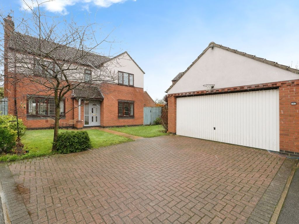4 bed detached house for sale in Greenways Court, Selby YO8, £450,000