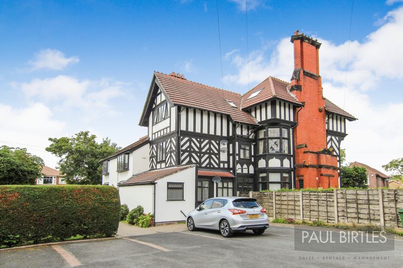2 bed flat to rent in The Grange, Grange Avenue, Flixton, Manchester M41 Zoopla