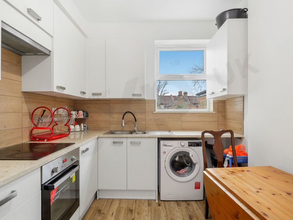 Abbotsford Avenue, Haringey, North London N15  