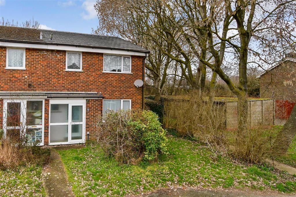 3 bed end terrace house for sale in Ash Road, Southwater, West Sussex