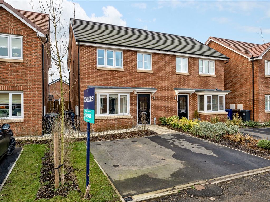 3 bed property for sale in Admiral Way, Sherburn In Elmet, Leeds LS25 Zoopla
