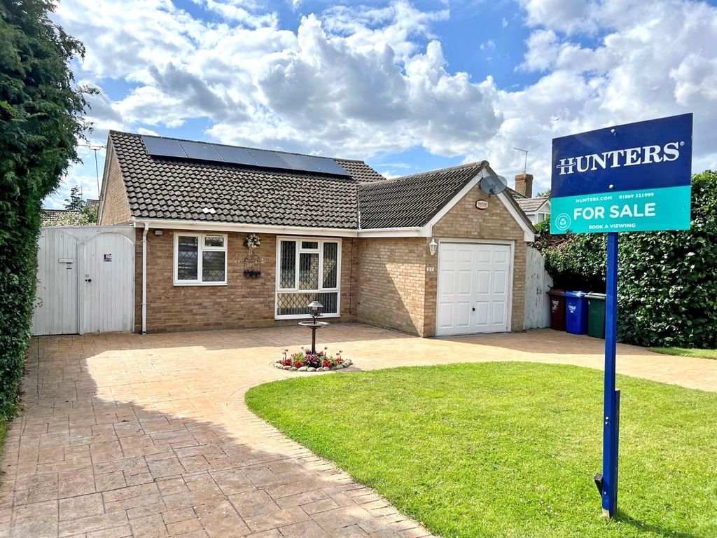 2 bed detached bungalow for sale in Ardley Road, Fewcott, Bicester OX27