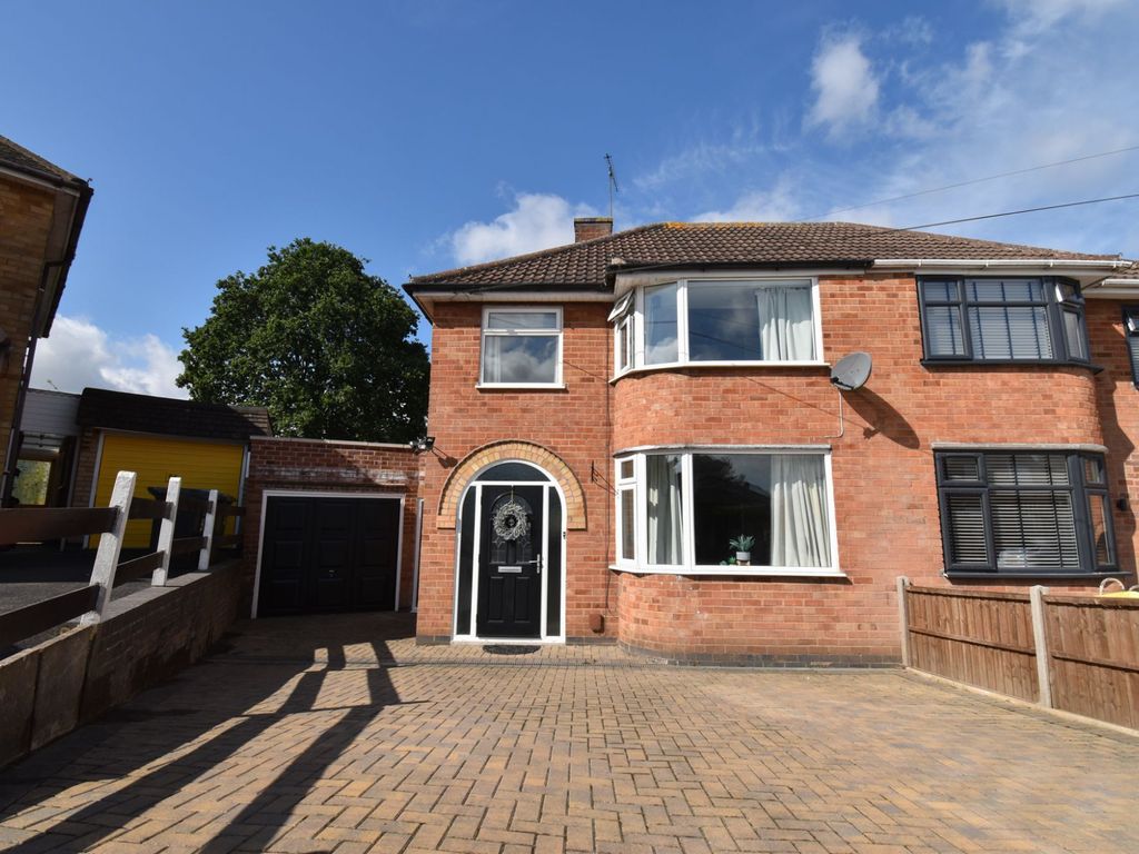 3 bed semidetached house for sale in Sedgefield Drive, Thurnby