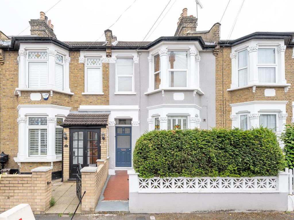 2 bed flat for sale in Carnarvon Road, London E10, £425,000 Zoopla