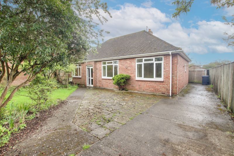 3 bed detached bungalow to rent in Marsh Road, Hilperton Marsh
