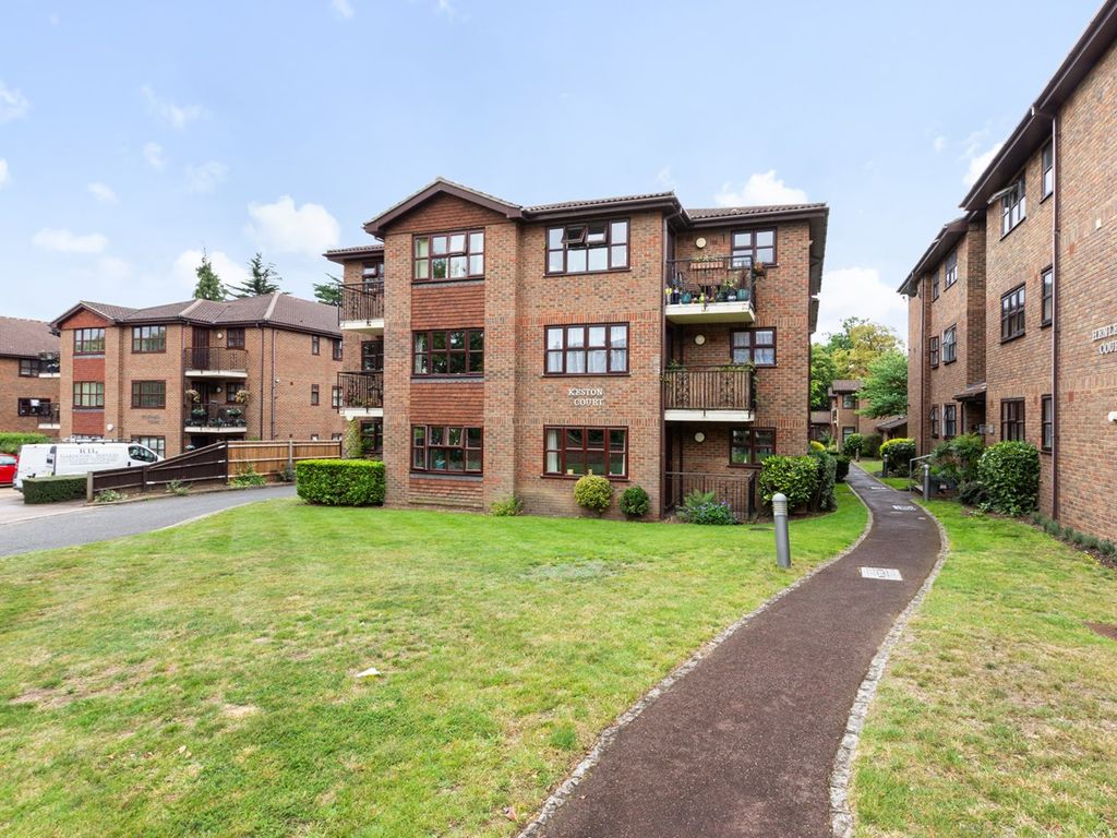2 bed flat for sale in Parkhill Road, Bexley DA5, £340,000 Zoopla