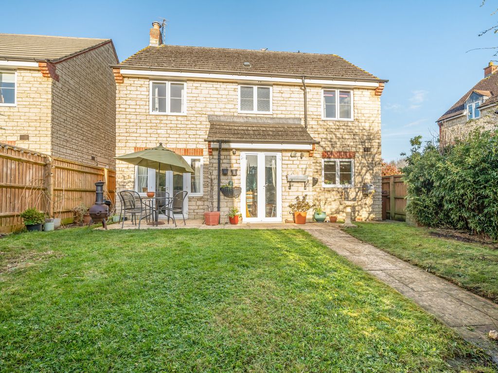 4 bed detached house for sale in Farm Piece, Stanford In The Vale