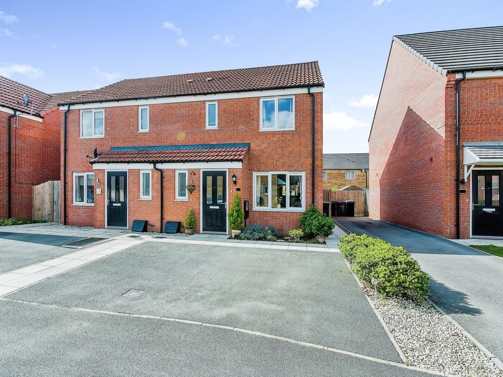 3 bed semidetached house for sale in Peake Close, Holdingham, Sleaford