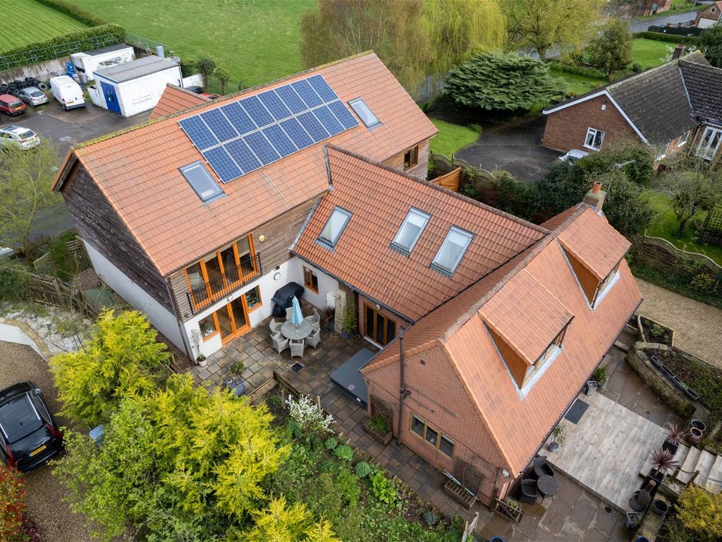 9 bed detached house for sale in Town Street, South Leverton, Retford DN22, £800,000 Zoopla