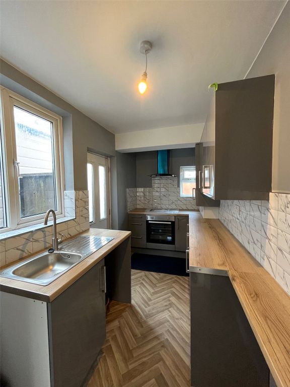 3 bed semidetached house to rent in Durley Dean Road, Birmingham