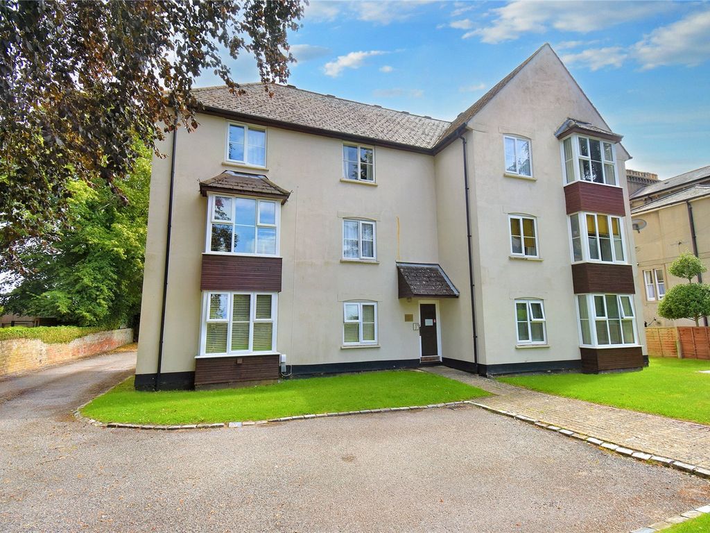 1 bed flat for sale in Newtown Road, Newbury, Berkshire RG14, £185,000
