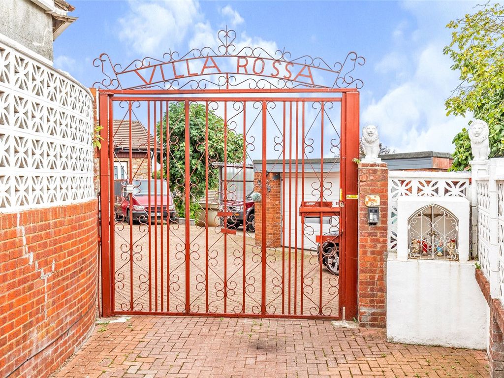 3 bed bungalow for sale in Yeo Lane, Long Ashton, Bristol BS41 Zoopla