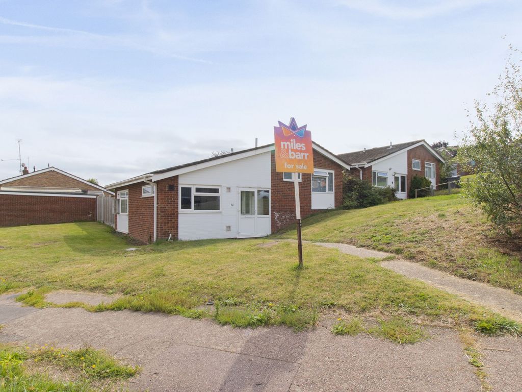 2 bed detached bungalow for sale in Shearwater Avenue, Whitstable CT5