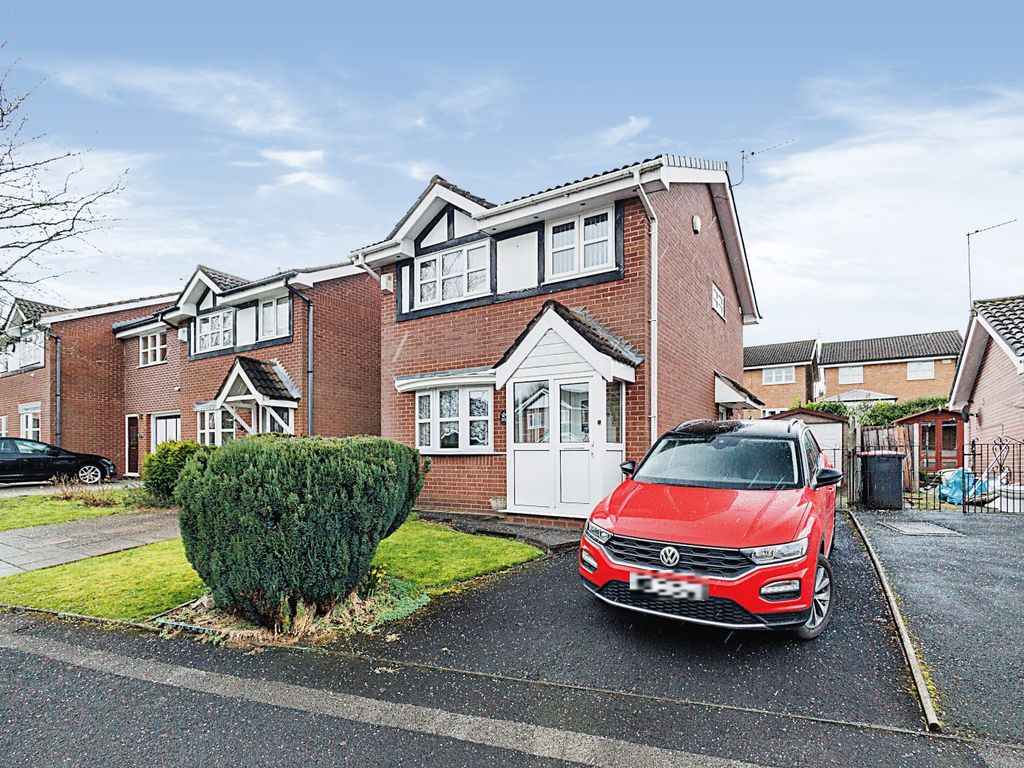 3 bed detached house for sale in Bradford Road, Manchester M30 Zoopla