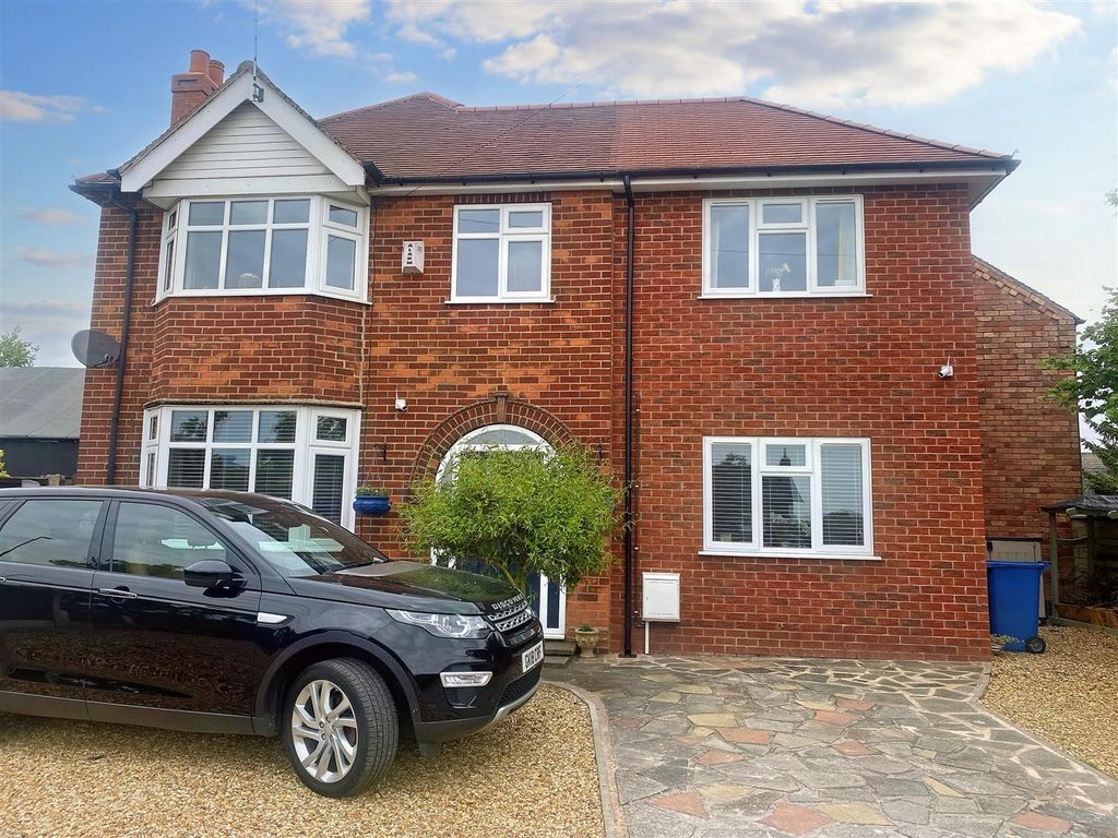 5 bed detached house for sale in High Lane East, West Hallam, Ilkeston