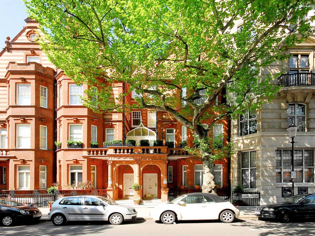 Sloane Gardens, Sloane Square, London SW1W