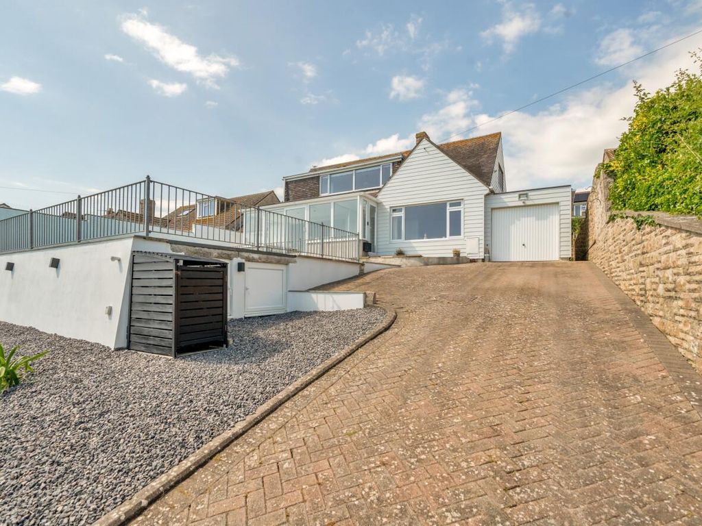 4 bed chalet for sale in Southdown Avenue, Preston, Weymouth DT3, £
