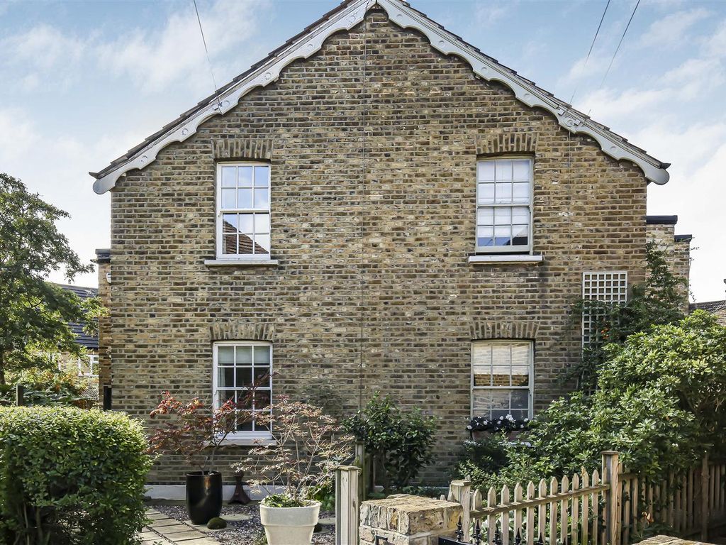 3 bed terraced house for sale in Randolph Road, Walthamstow, London E17