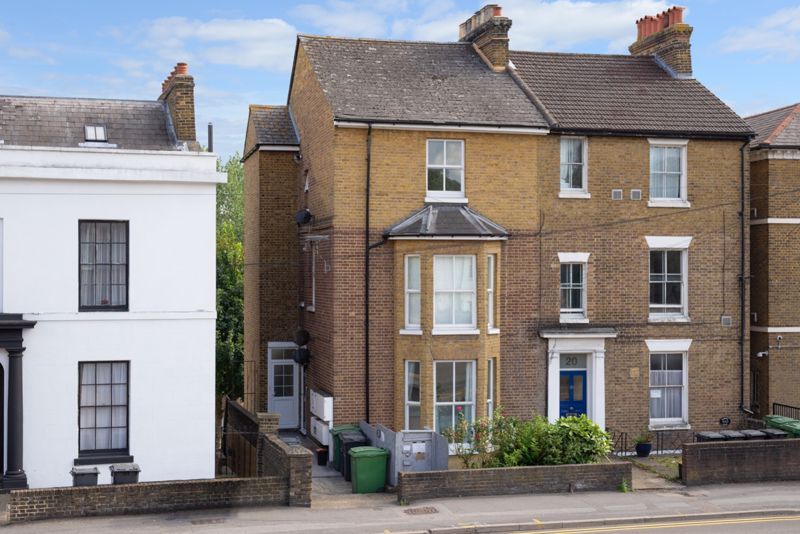 1 bed flat to rent in Ashford Road, Maidstone ME14, £895 pcm Zoopla