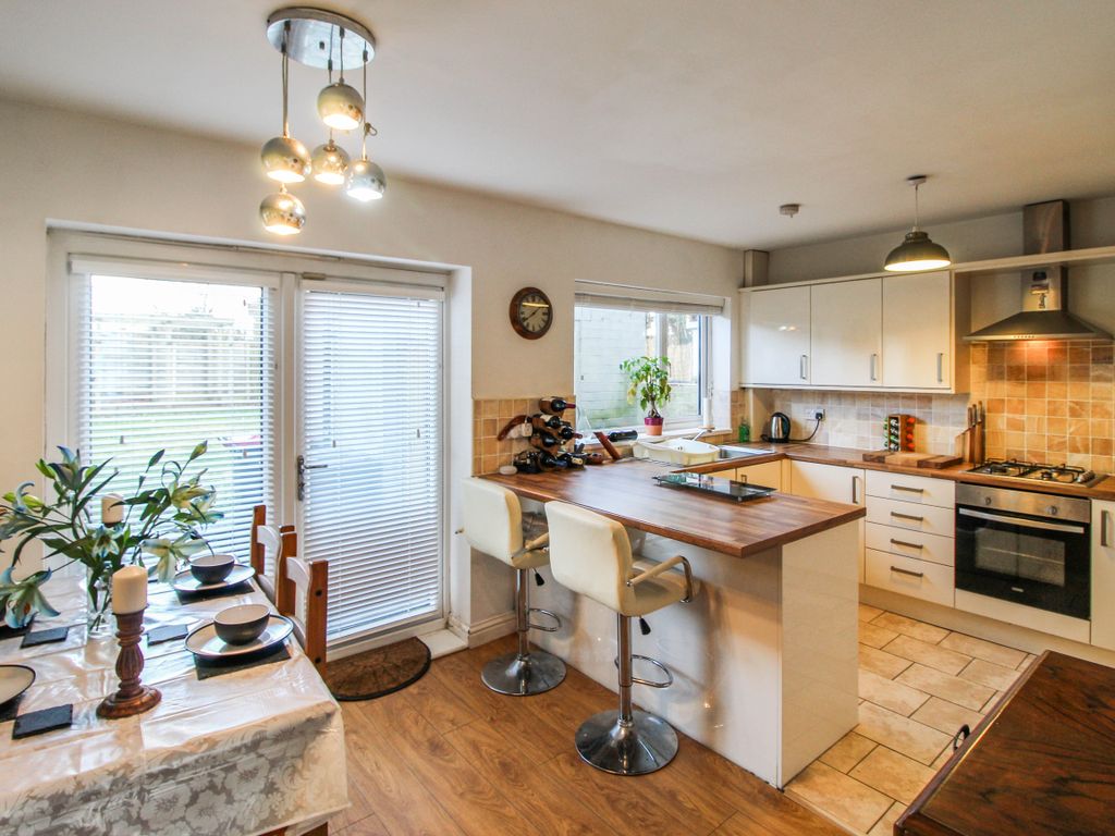 2 bed terraced house to rent in Wilbraham Road, Walkden, Manchester M28