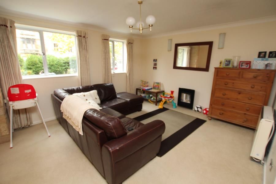 2 bed flat to rent in Westfield Park, Redland, Bristol BS6, £1,500 pcm